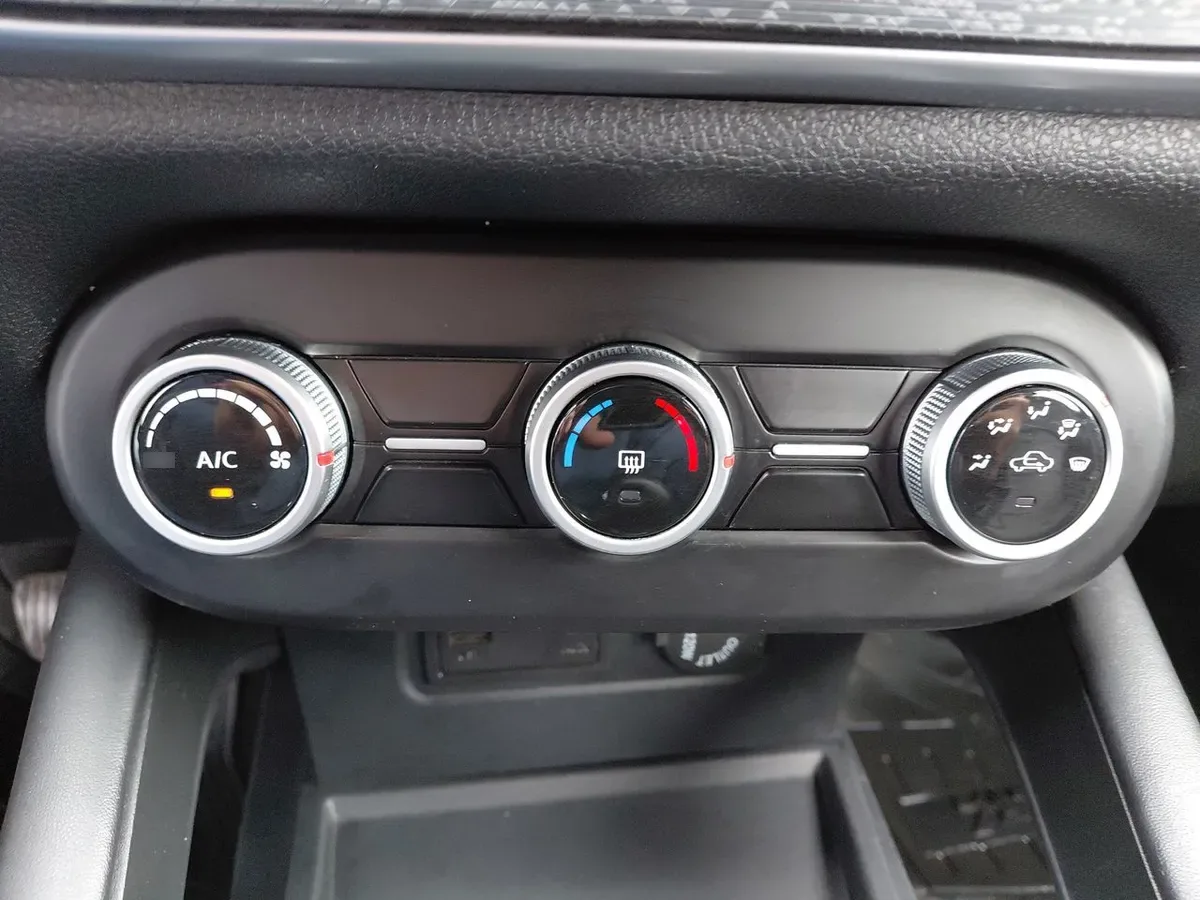 DFSK 500 1.5 Luxury 4x2 Mt 5p año 2023