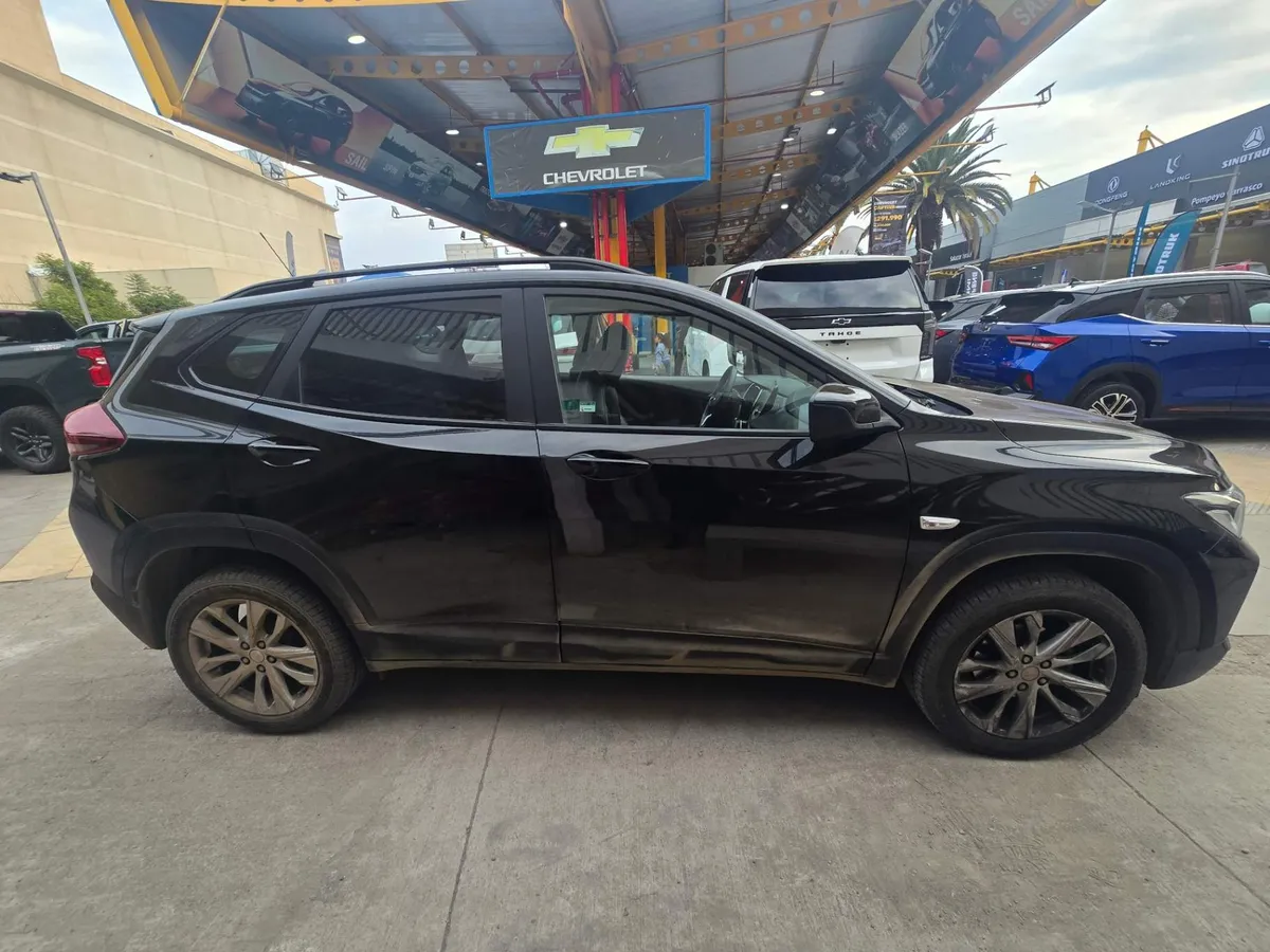 Chevrolet Tracker 1.2t Ltz R 4x2 Mt 5p año 2025