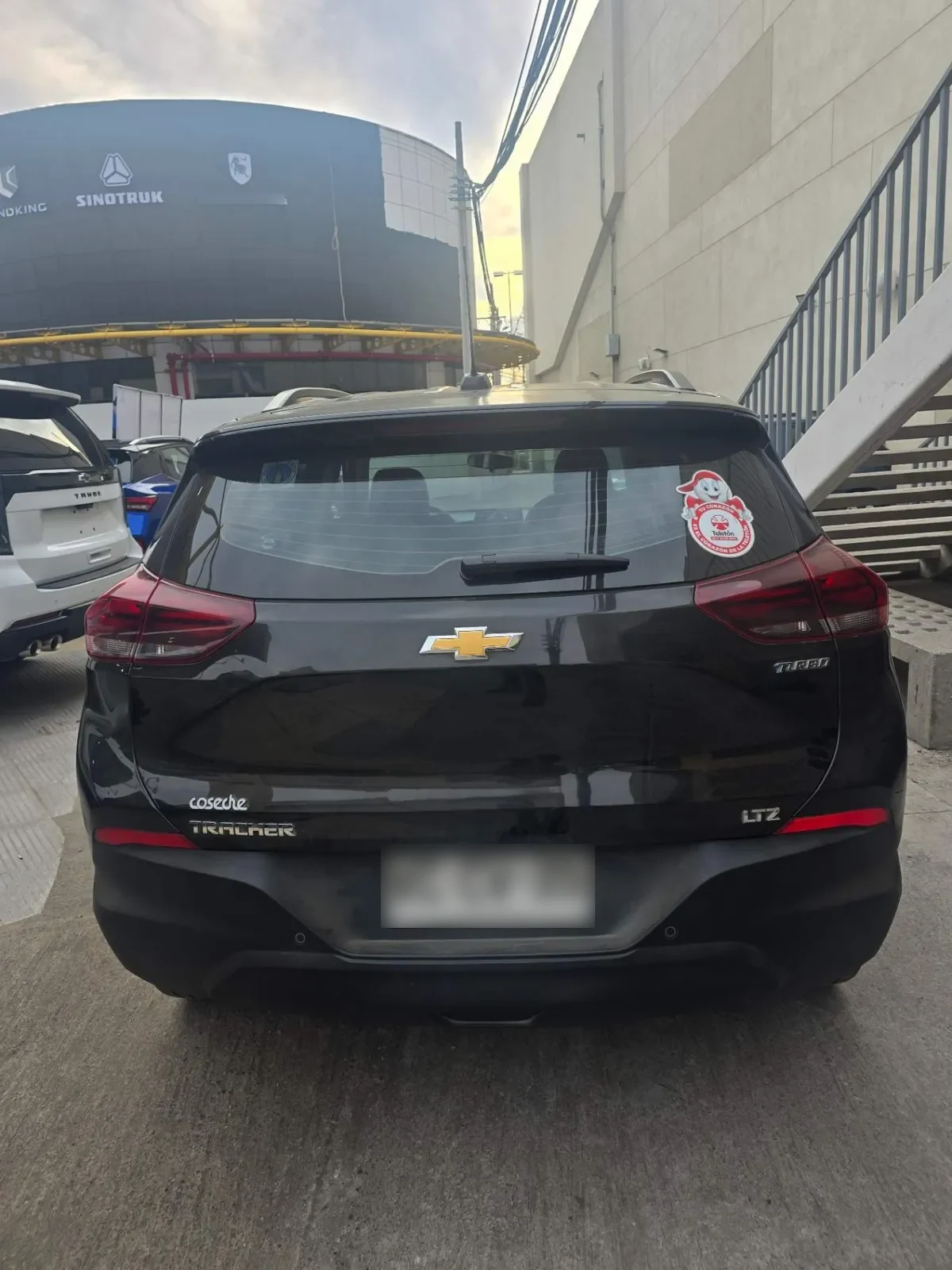 Chevrolet Tracker 1.2t Ltz R 4x2 Mt 5p año 2025