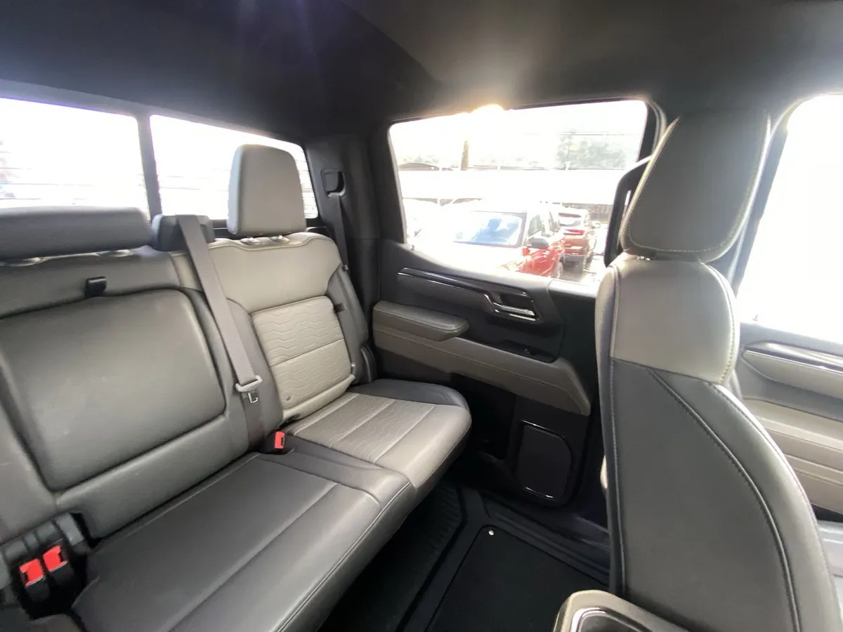 Chevrolet Silverado 6.2 Zr2 R 4x4 At 4p año 2024