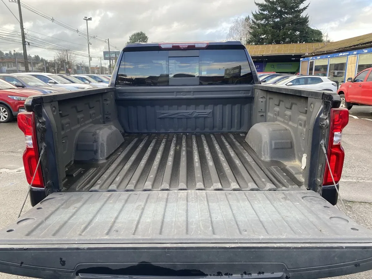 Chevrolet Silverado 6.2 Zr2 R 4x4 At 4p año 2024