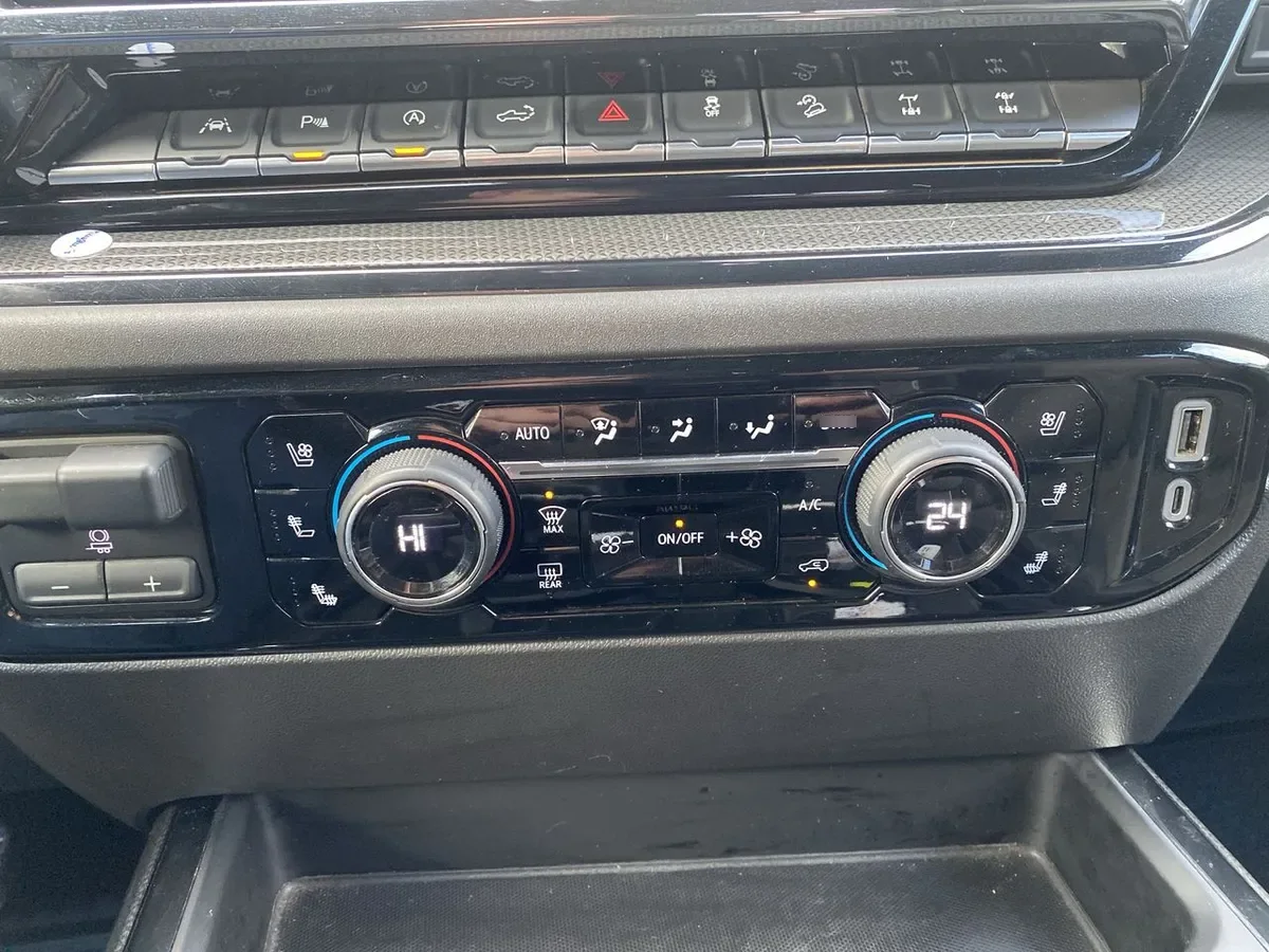 Chevrolet Silverado 6.2 Zr2 R 4x4 At 4p año 2024