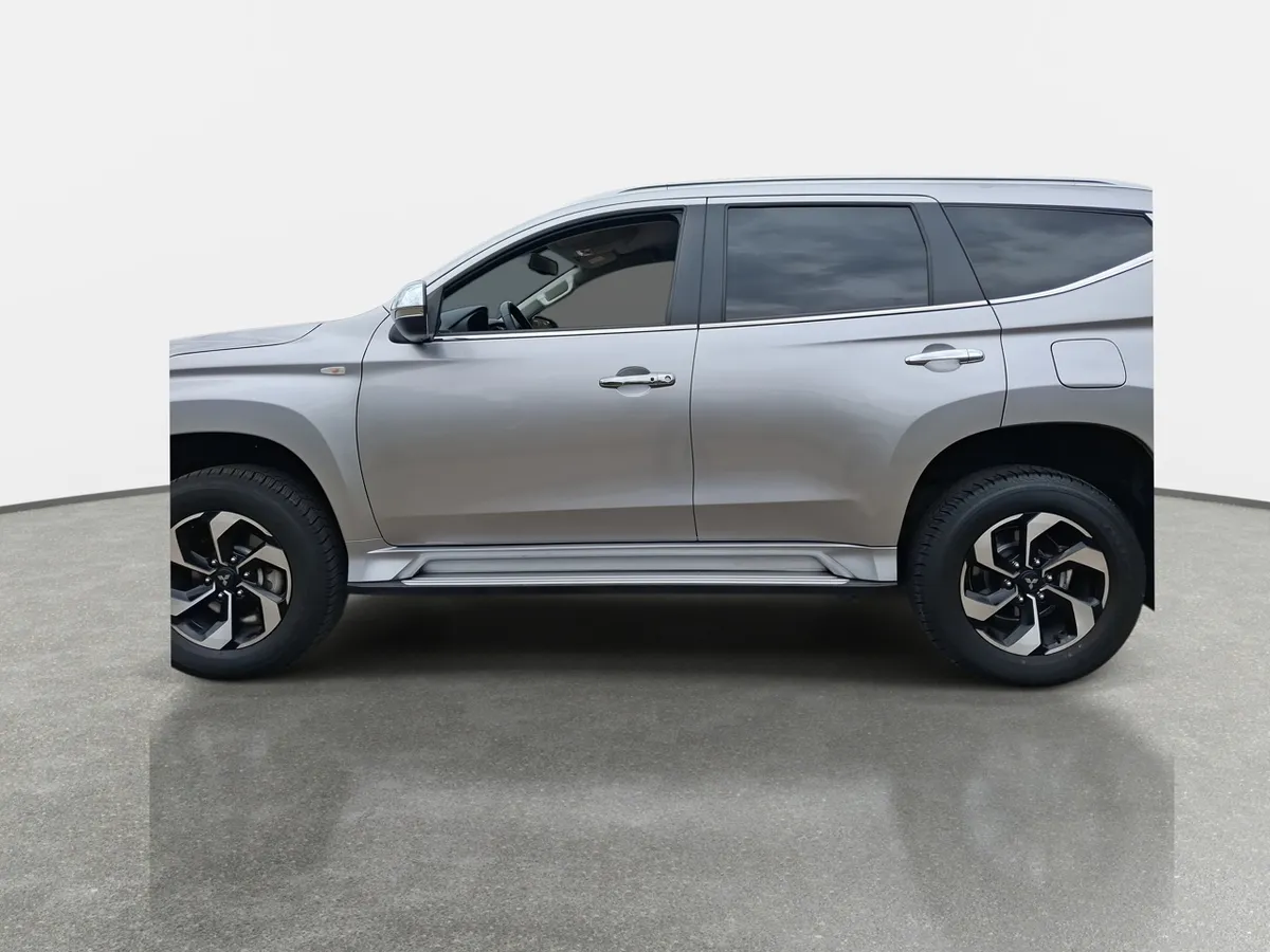 Mitsubishi Montero Sport 3.0 4x2 At 5p año 2025
