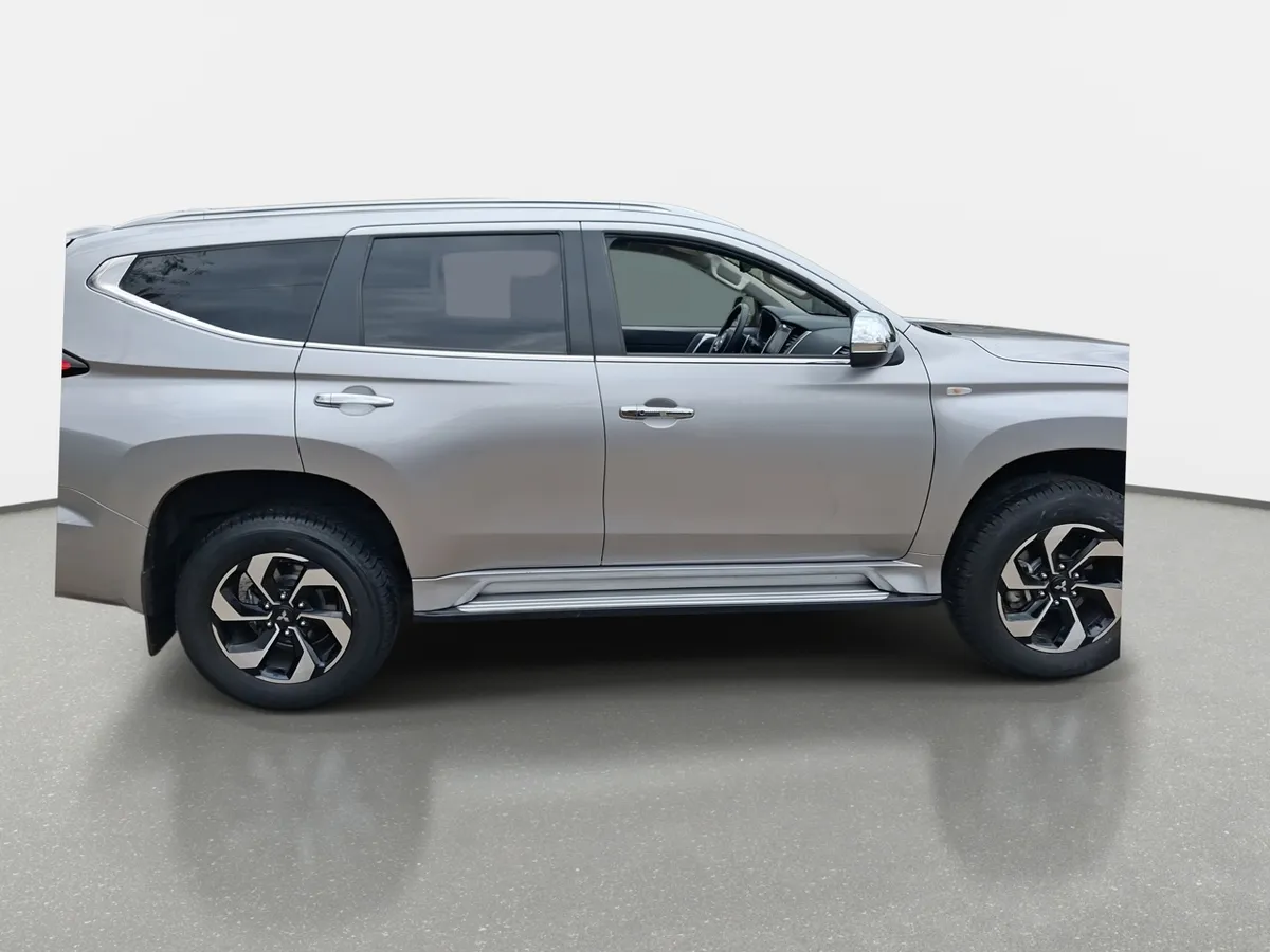 Mitsubishi Montero Sport 3.0 4x2 At 5p año 2025