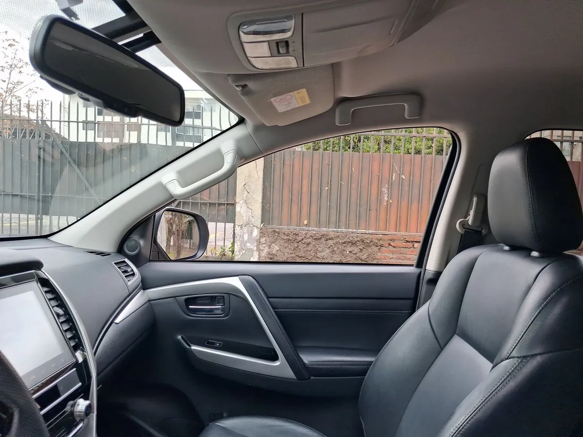 Mitsubishi Montero Sport 3.0 4x2 At 5p año 2025