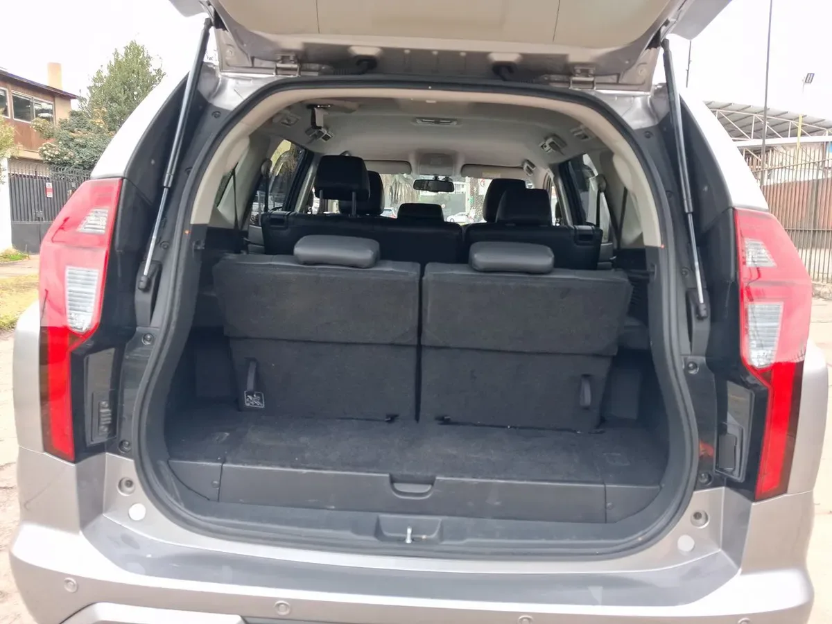 Mitsubishi Montero Sport 3.0 4x2 At 5p año 2025