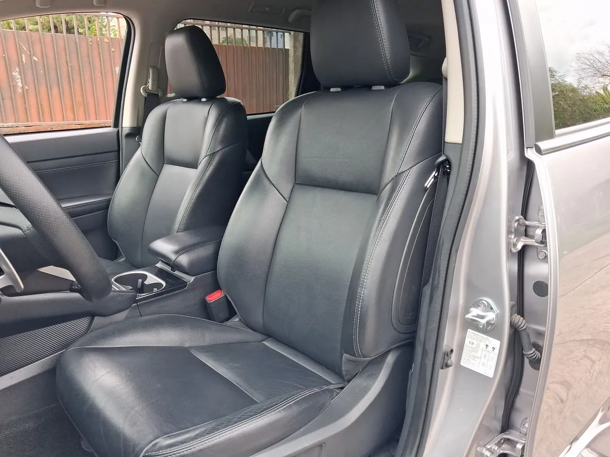 Mitsubishi Montero Sport 3.0 4x2 At 5p año 2025