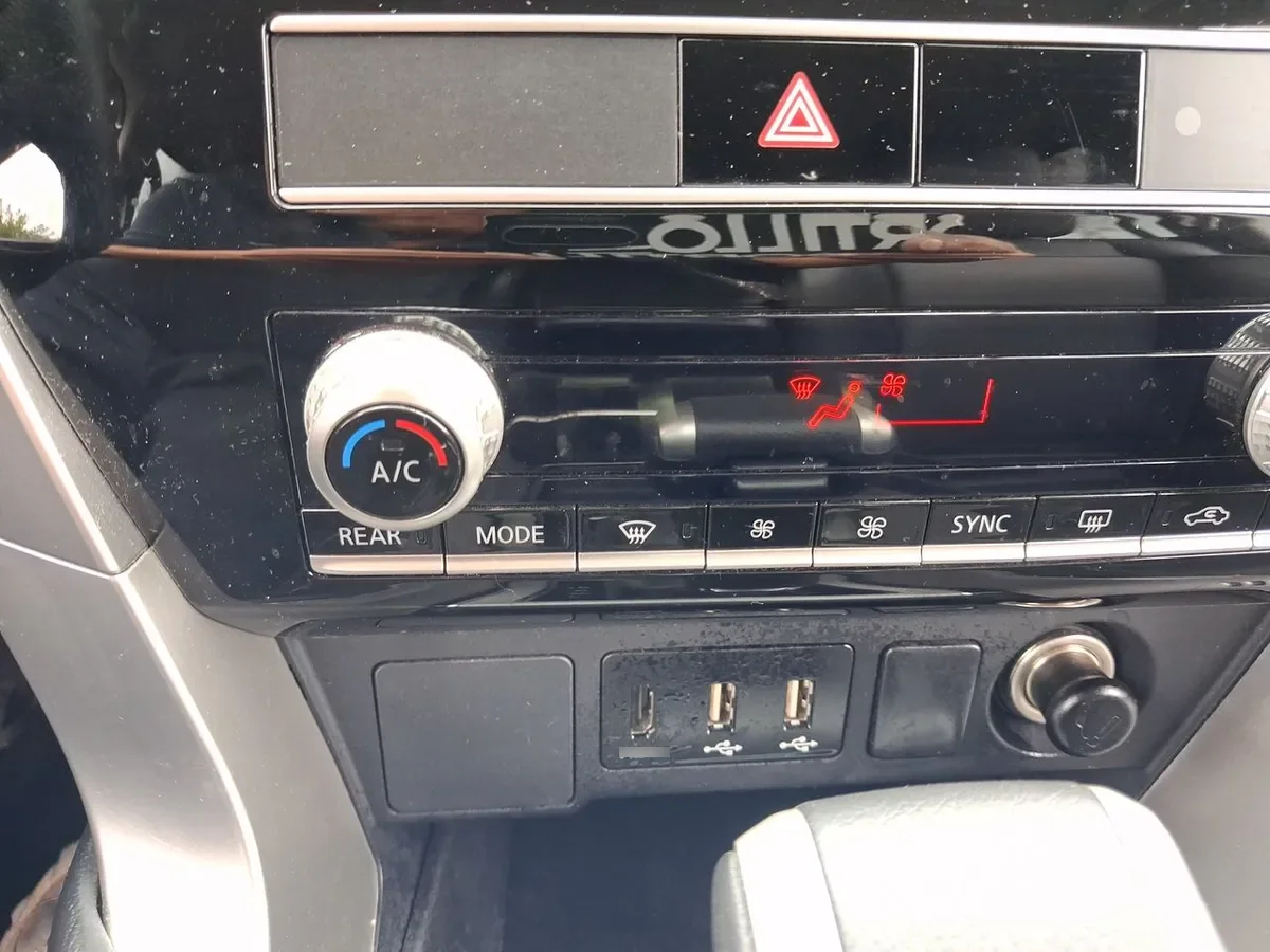 Mitsubishi Montero Sport 3.0 4x2 At 5p año 2025