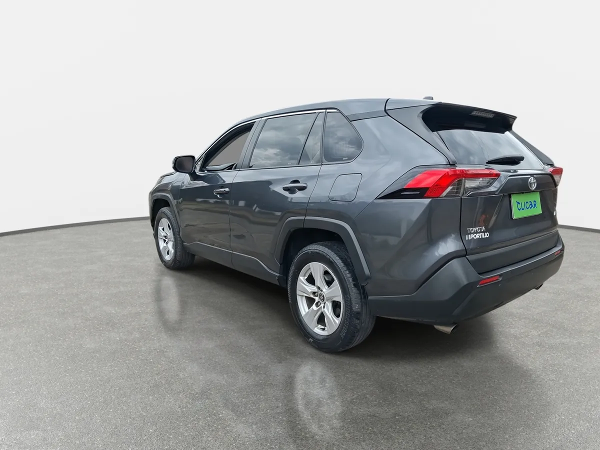 Toyota Rav 4 2.0 Le 4x2 Cvt At 5p año 2022