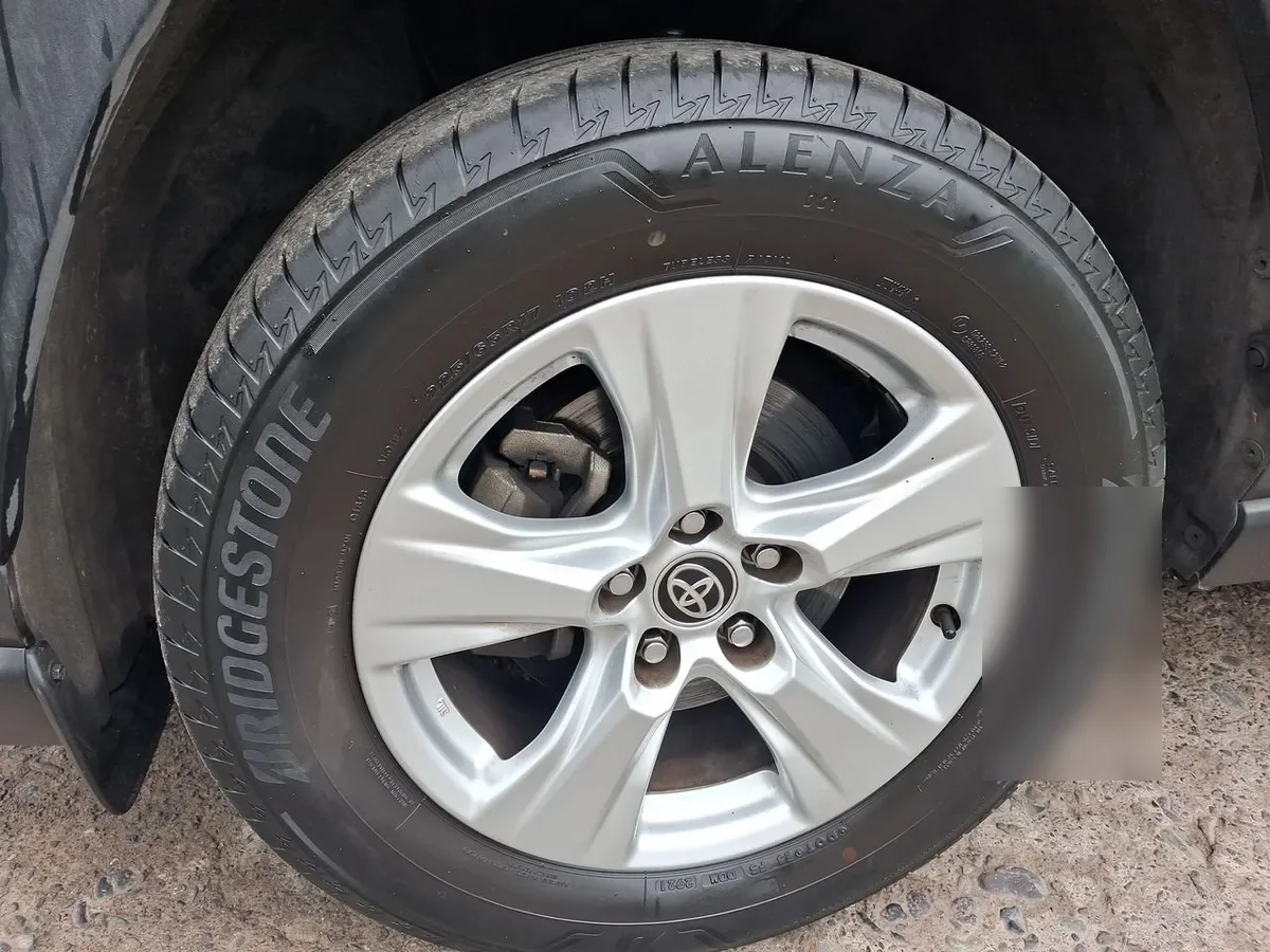 Toyota Rav 4 2.0 Le 4x2 Cvt At 5p año 2022