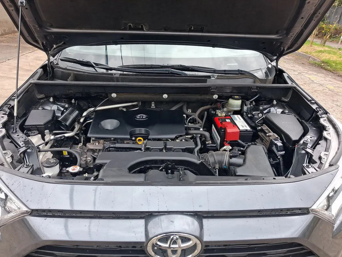 Toyota Rav 4 2.0 Le 4x2 Cvt At 5p año 2022