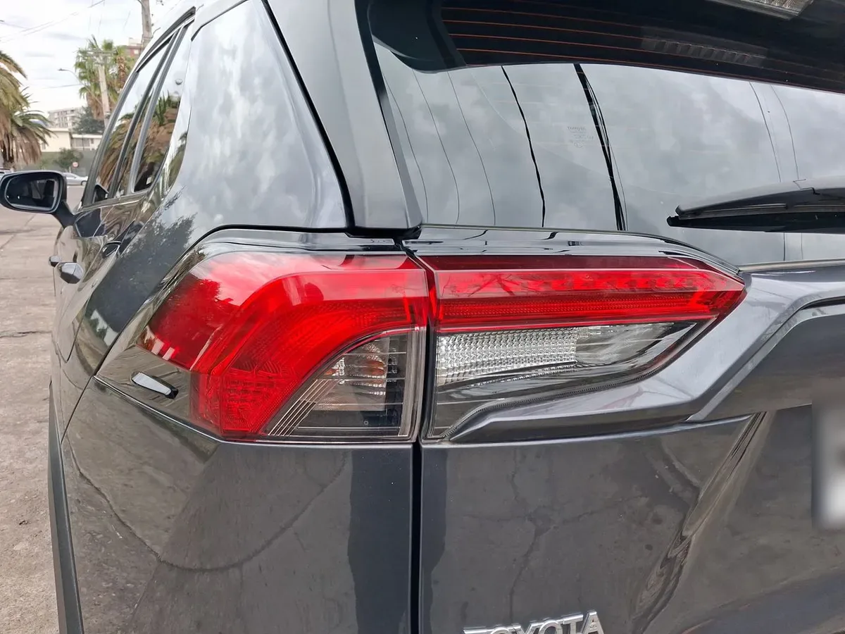 Toyota Rav 4 2.0 Le 4x2 Cvt At 5p año 2022