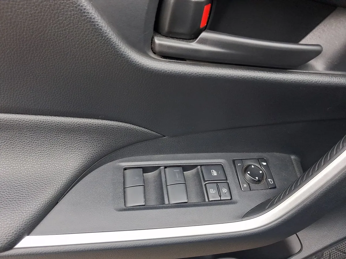 Toyota Rav 4 2.0 Le 4x2 Cvt At 5p año 2022