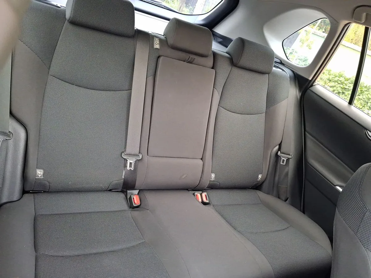 Toyota Rav 4 2.0 Le 4x2 Cvt At 5p año 2022