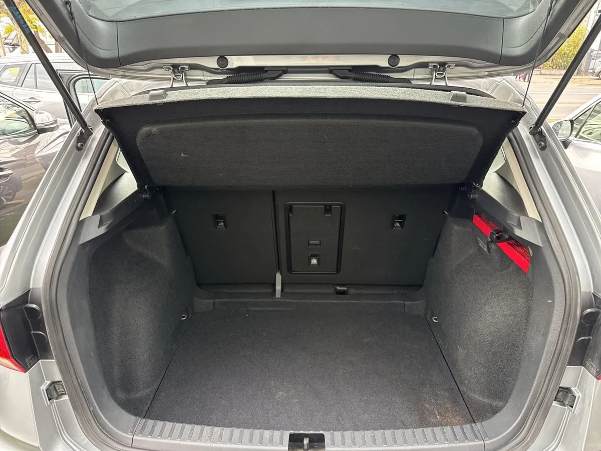 Volkswagen Taos 1.4 Tsi Comfortline 4x2 At 5p año 2026