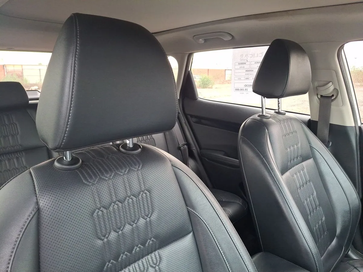 Kia Seltos 1.4t Gdi Ex Full 4x2 7dct At 5p año 2024