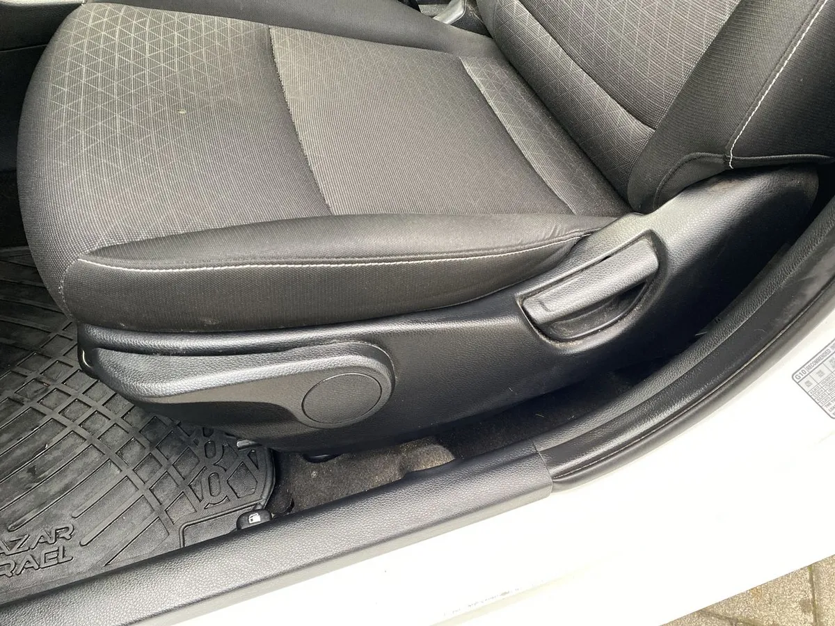 Kia Morning 1.2 Ex 4x2 Hb Abs Ac 5mt 5p año 2023