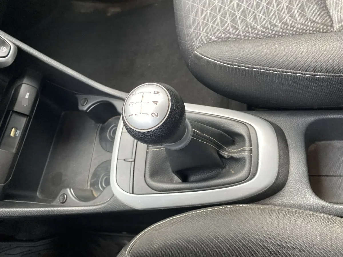 Kia Morning 1.2 Ex 4x2 Hb Abs Ac 5mt 5p año 2023