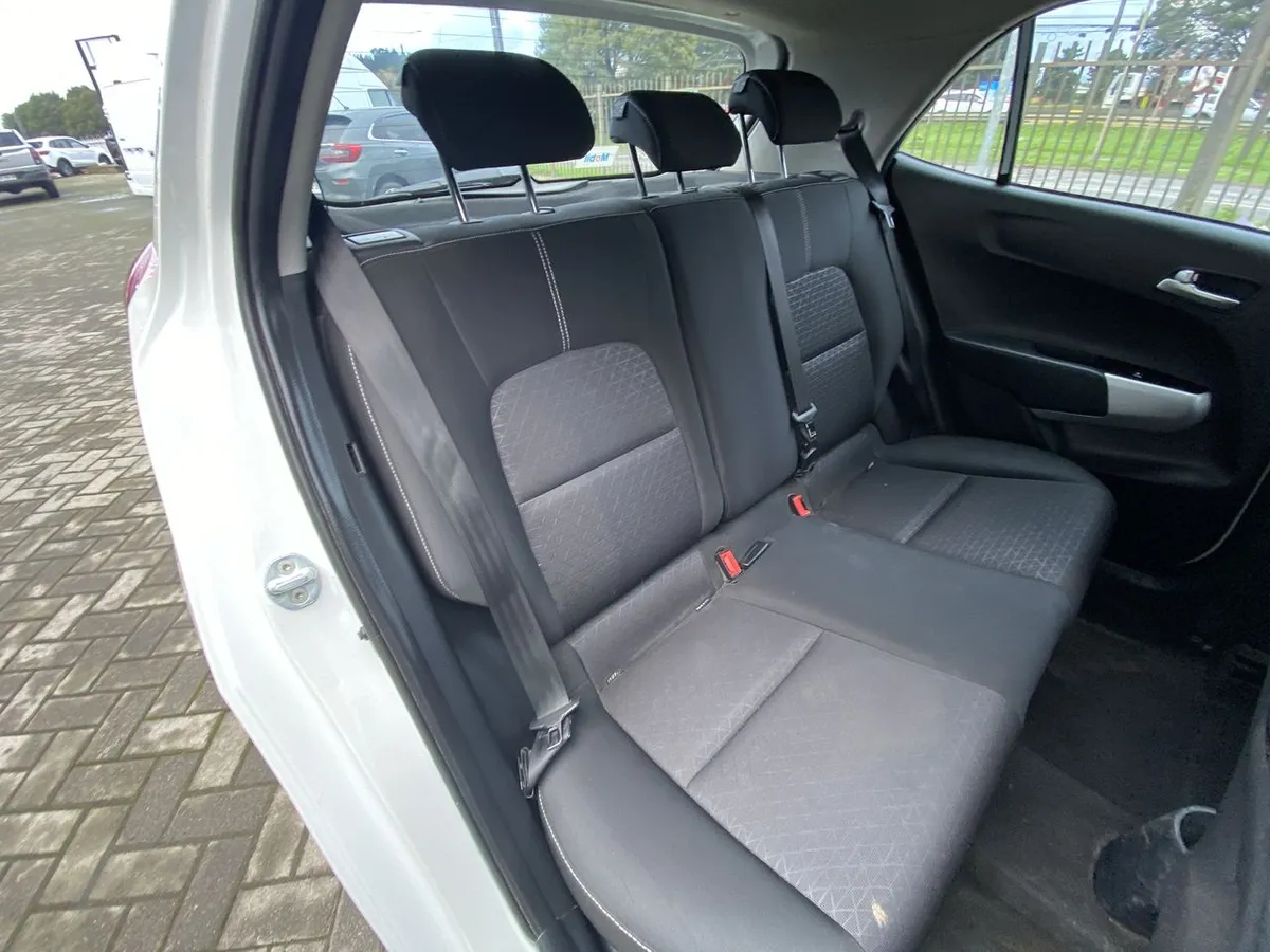 Kia Morning 1.2 Ex 4x2 Hb Abs Ac 5mt 5p año 2023