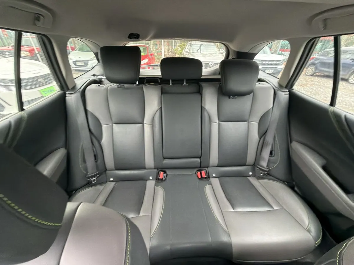 Subaru Outback 2.5i Field Edition Awd Cvt At 5p año 2024