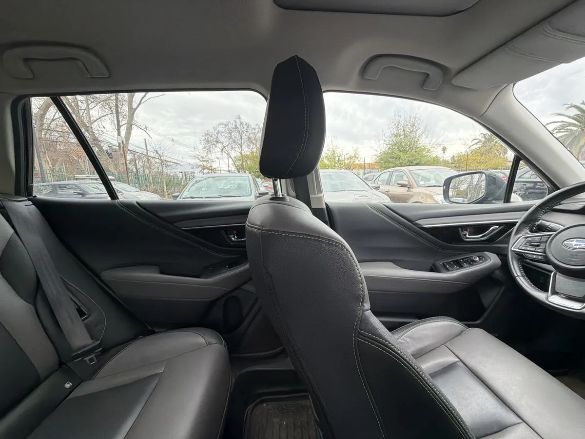 Subaru Outback 2.5i Field Edition Awd Cvt At 5p año 2024