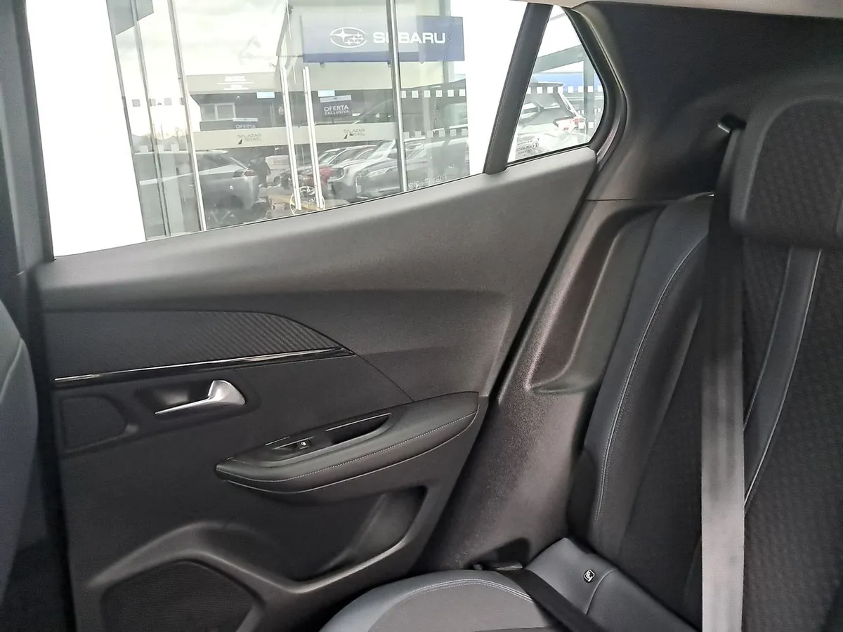 Peugeot 2008 1.2 Allure Puretech 4x2 130 Eat8 At 5p año 2020