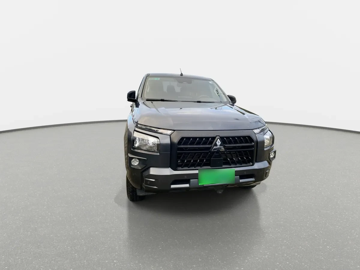 Mitsubishi L200 2.4 Katana Xrt Diesel 4x4 Dob. Cab. Euro6 Mt 4p año 2026