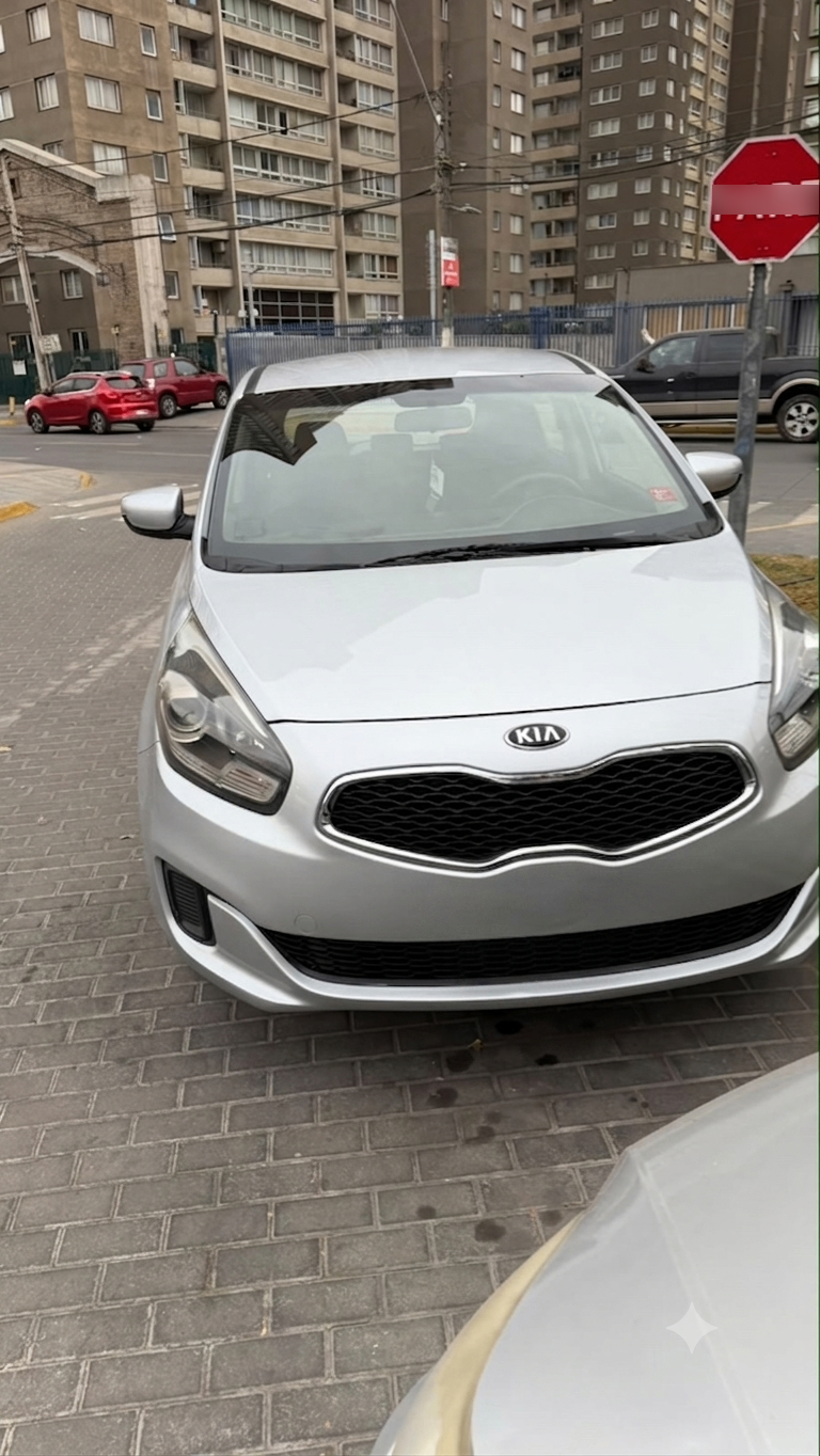 KIA MOTORS CARENS 2.0 Lx Ab Mt año 2016