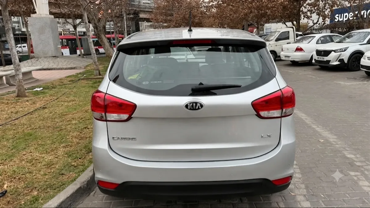 KIA MOTORS CARENS 2.0 Lx Ab Mt año 2016