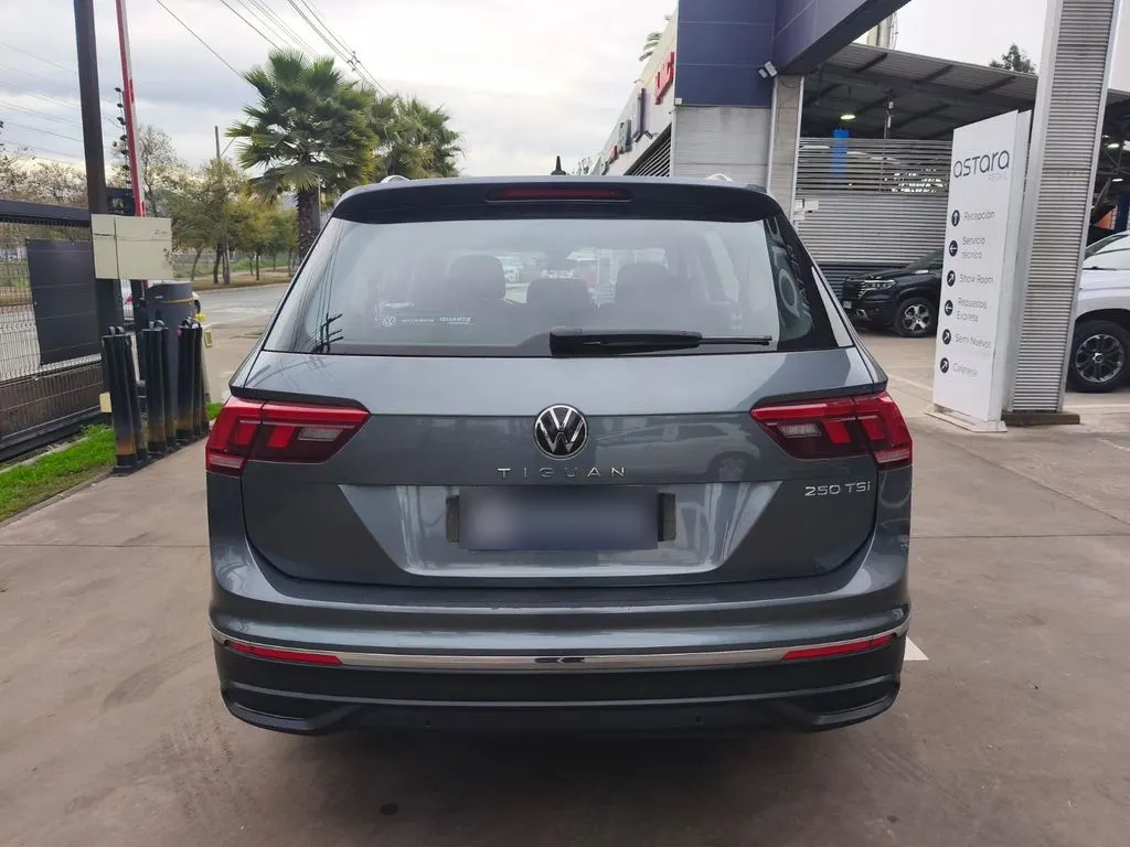 Volkswagen Tiguan 1.4 Tsi Comfortline año 2022