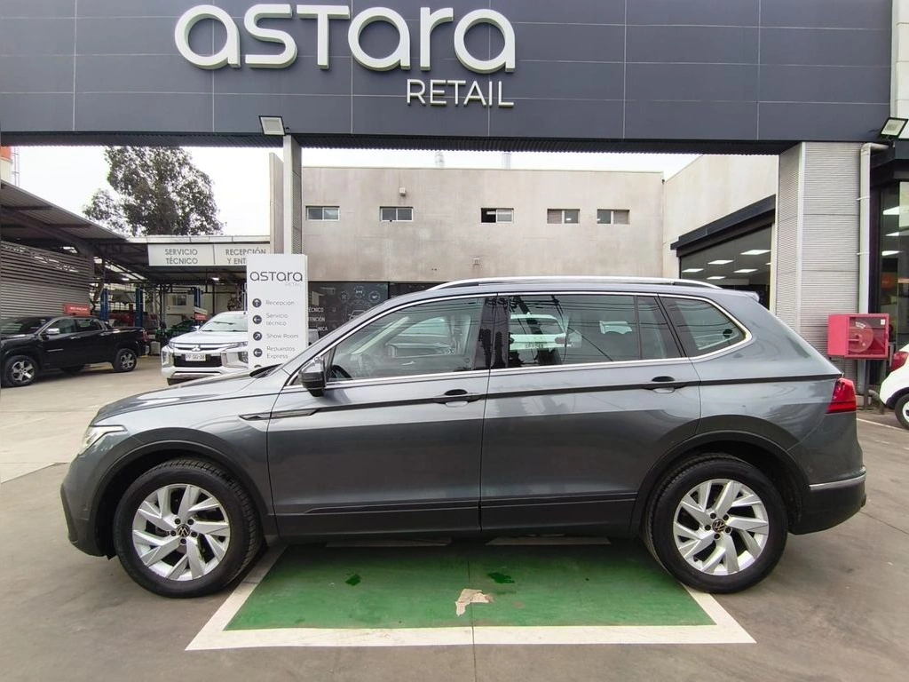 Volkswagen Tiguan 1.4 Tsi Comfortline año 2022