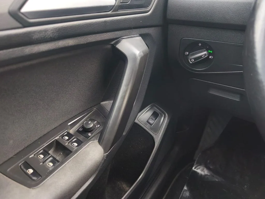 Volkswagen Tiguan 1.4 Tsi Comfortline año 2022