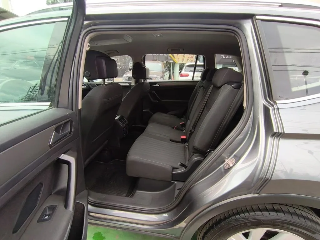 Volkswagen Tiguan 1.4 Tsi Comfortline año 2022
