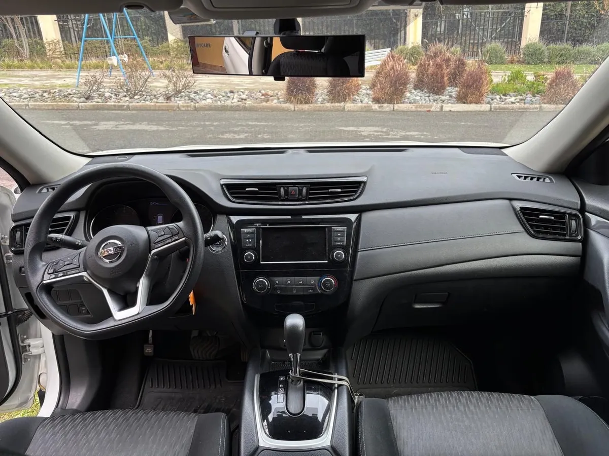 NISSAN X-TRAIL 2.5 Sense At año 2021