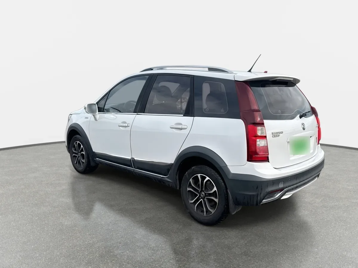Dongfeng Joyear X3 1.6 Luxury 4x2 Mt 5p año 2022