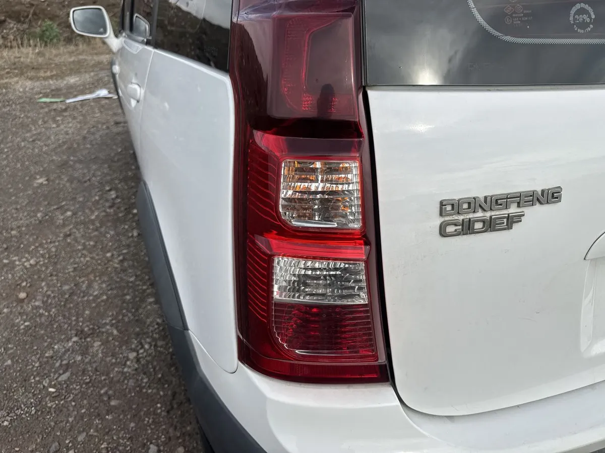 Dongfeng Joyear X3 1.6 Luxury 4x2 Mt 5p año 2022
