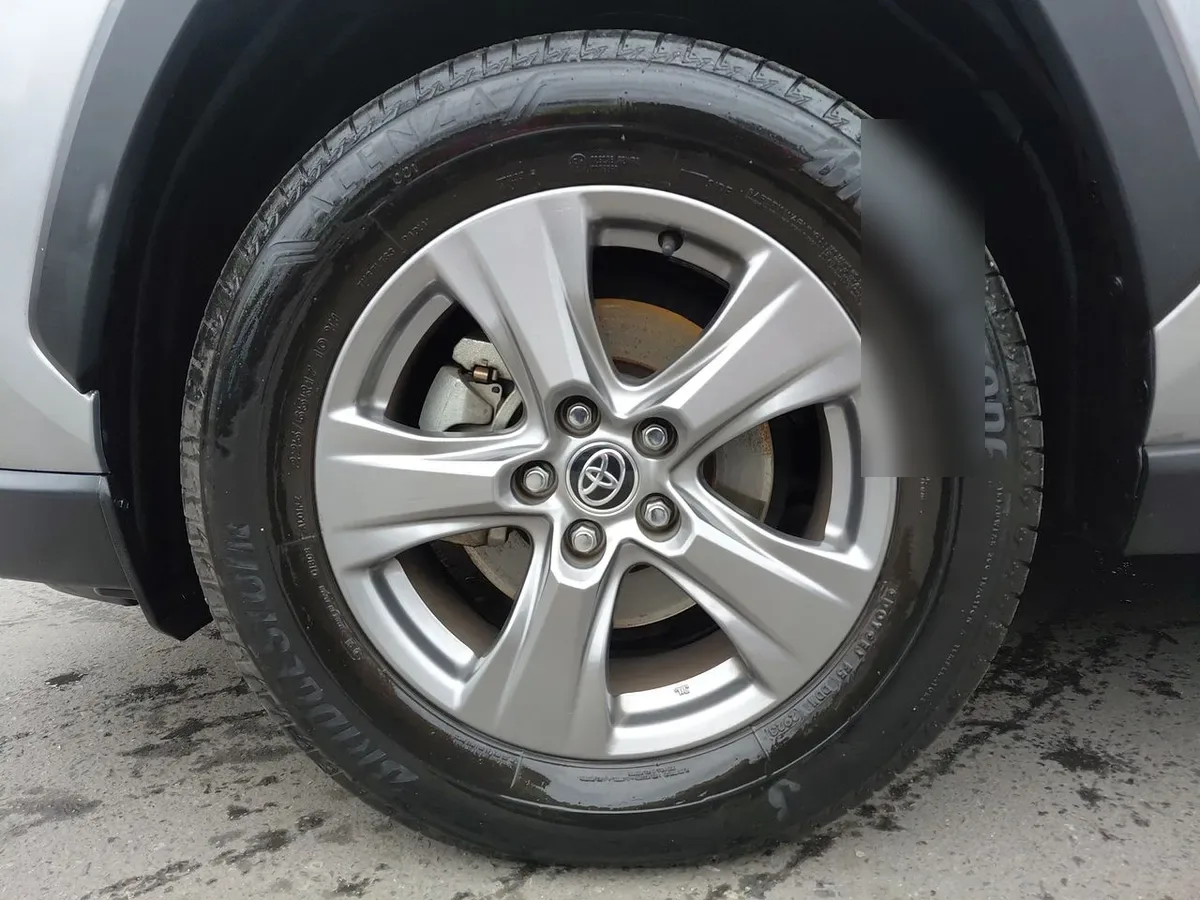 Toyota Rav 4 2.0 Le 4x2 Cvt At 5p año 2023