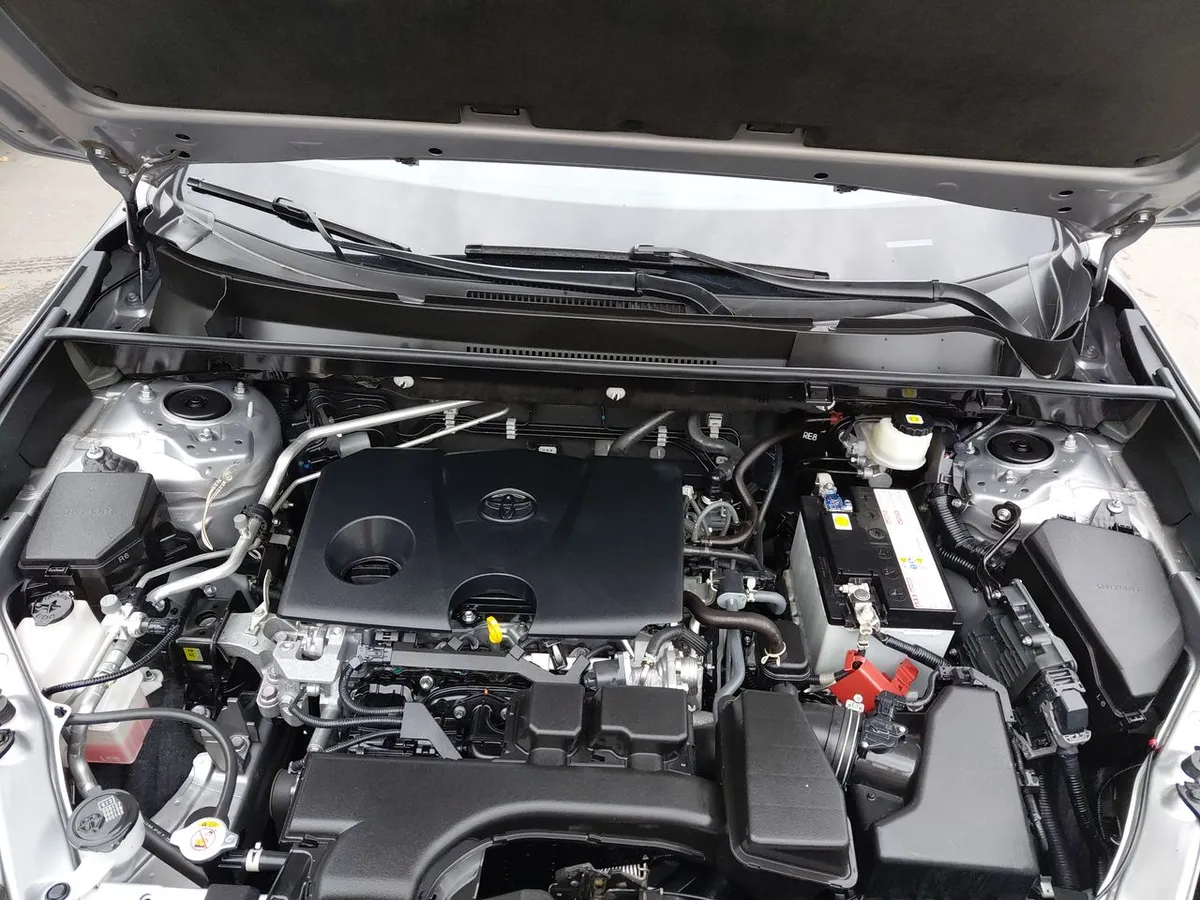 Toyota Rav 4 2.0 Le 4x2 Cvt At 5p año 2023