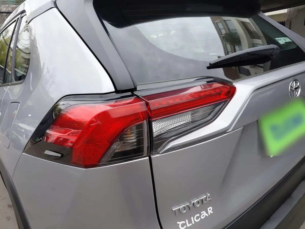 Toyota Rav 4 2.0 Le 4x2 Cvt At 5p año 2023