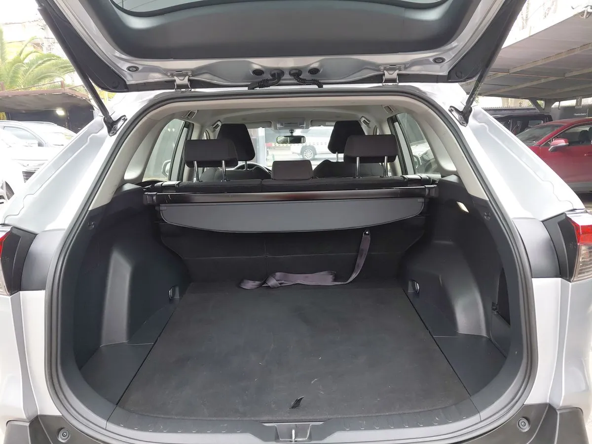 Toyota Rav 4 2.0 Le 4x2 Cvt At 5p año 2023