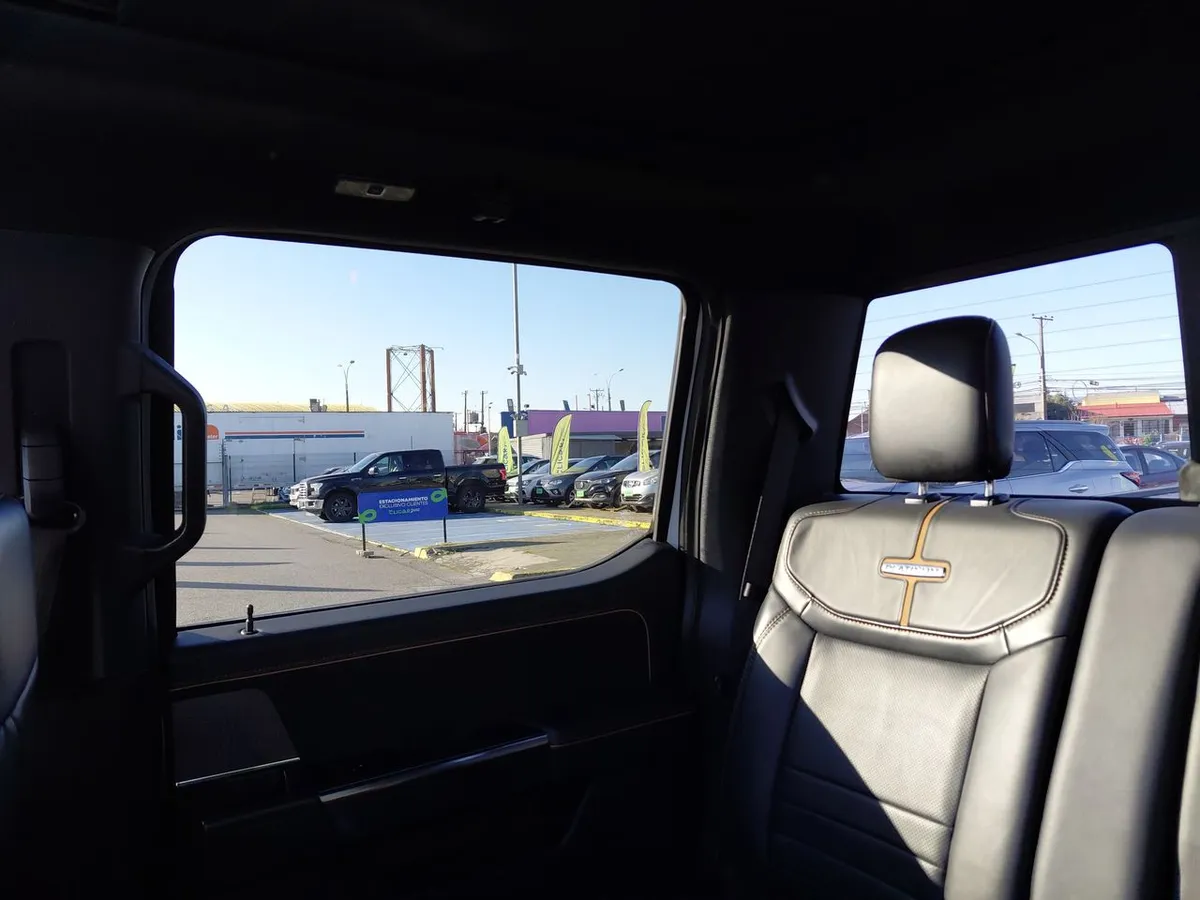 Ford F-150 3.5 Platinum Cc Dob. Cab. 4x4 At 4p año 2024