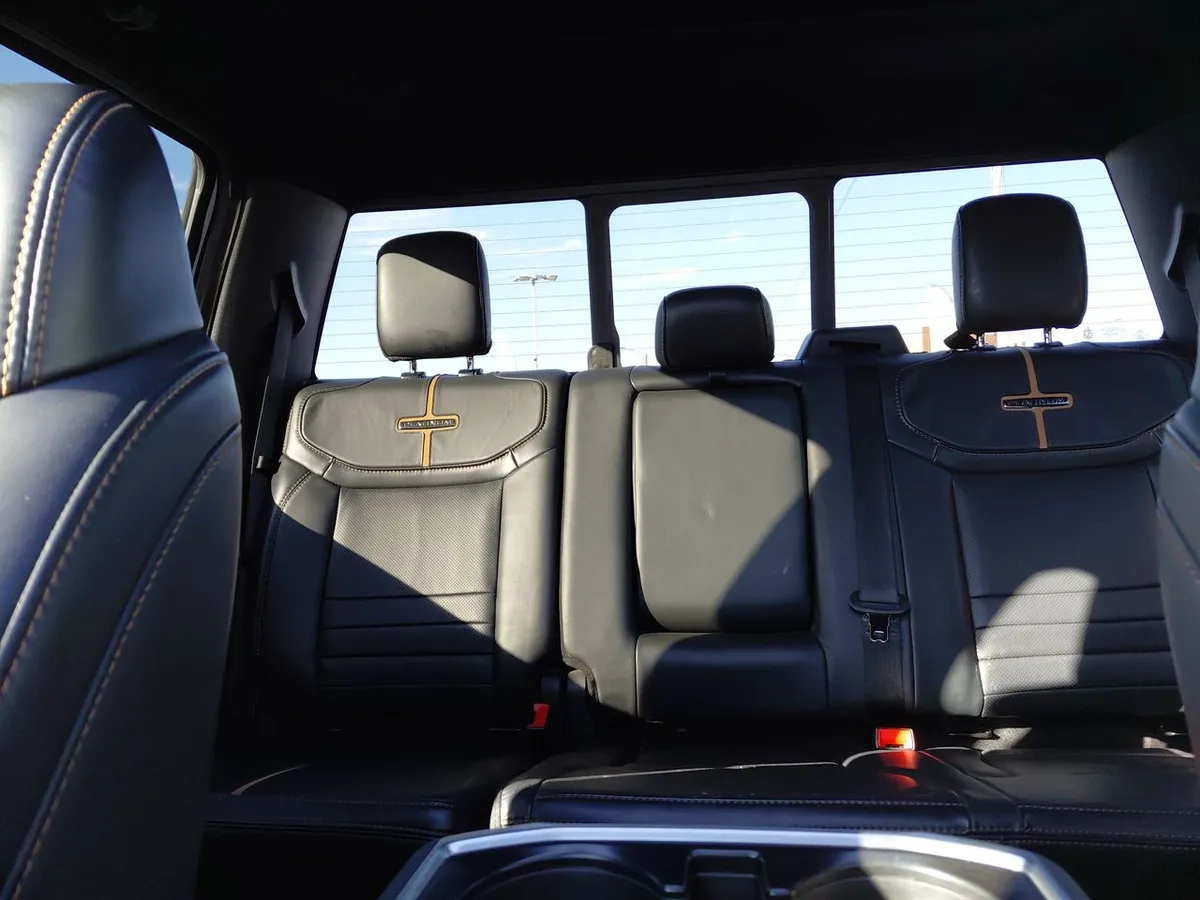 Ford F-150 3.5 Platinum Cc Dob. Cab. 4x4 At 4p año 2024