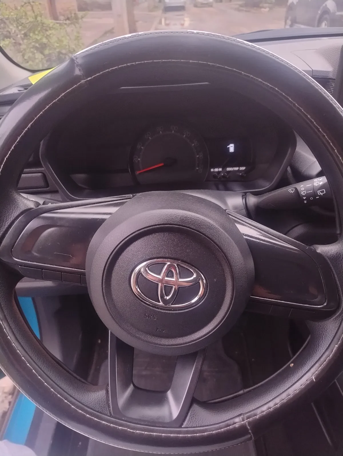 TOYOTA RAIZE 1.2 E Cvt At año 2023