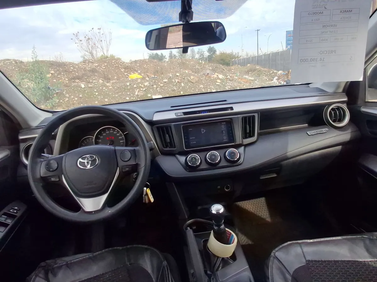 Toyota Rav 4 2.0 Standard 4x2 Mt 5p año 2019