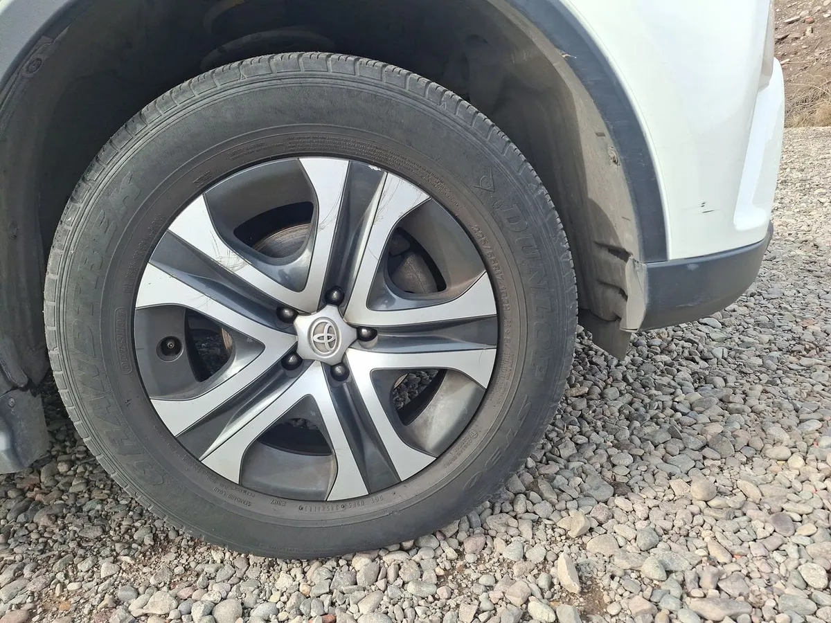 Toyota Rav 4 2.0 Standard 4x2 Mt 5p año 2019
