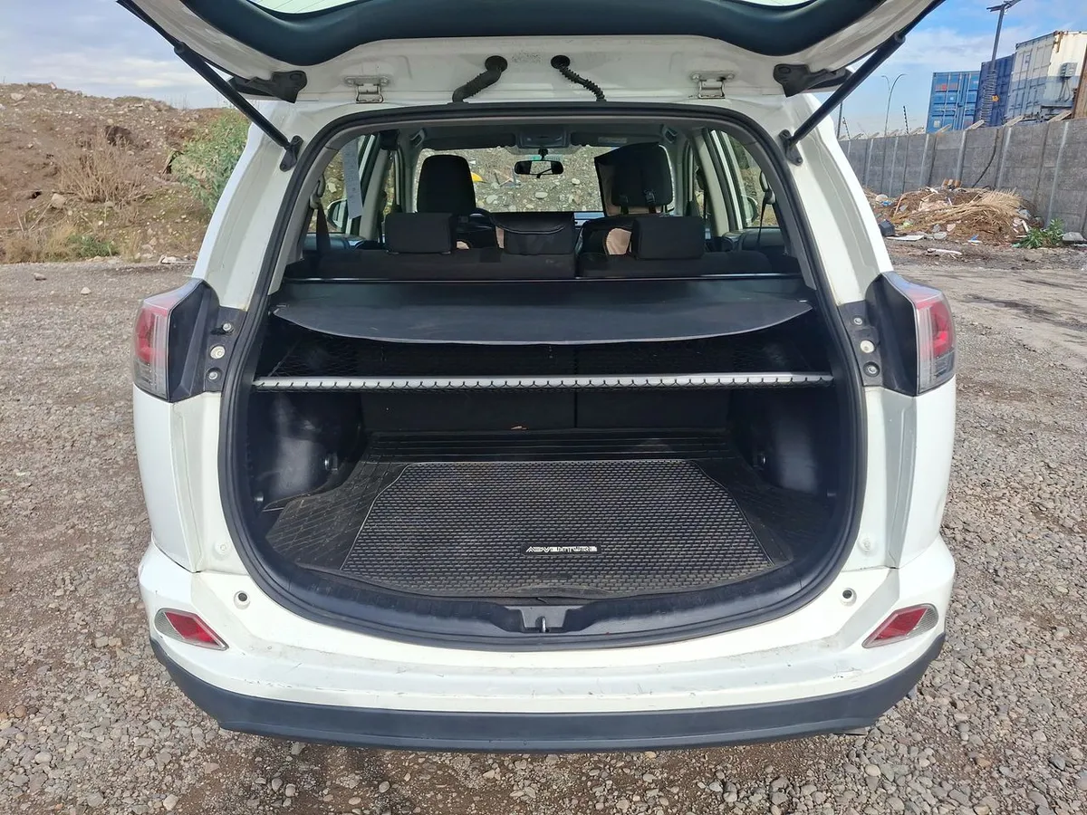 Toyota Rav 4 2.0 Standard 4x2 Mt 5p año 2019