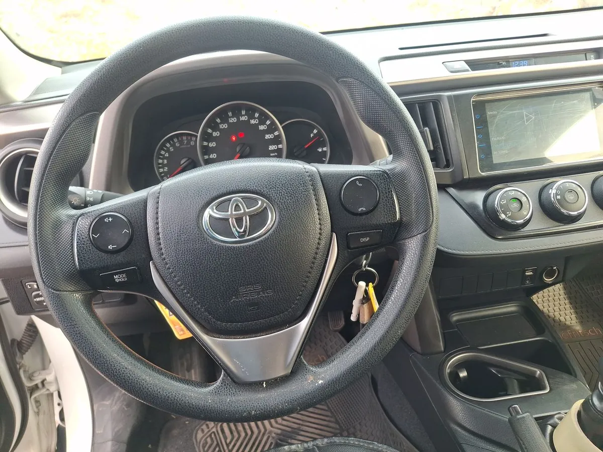 Toyota Rav 4 2.0 Standard 4x2 Mt 5p año 2019