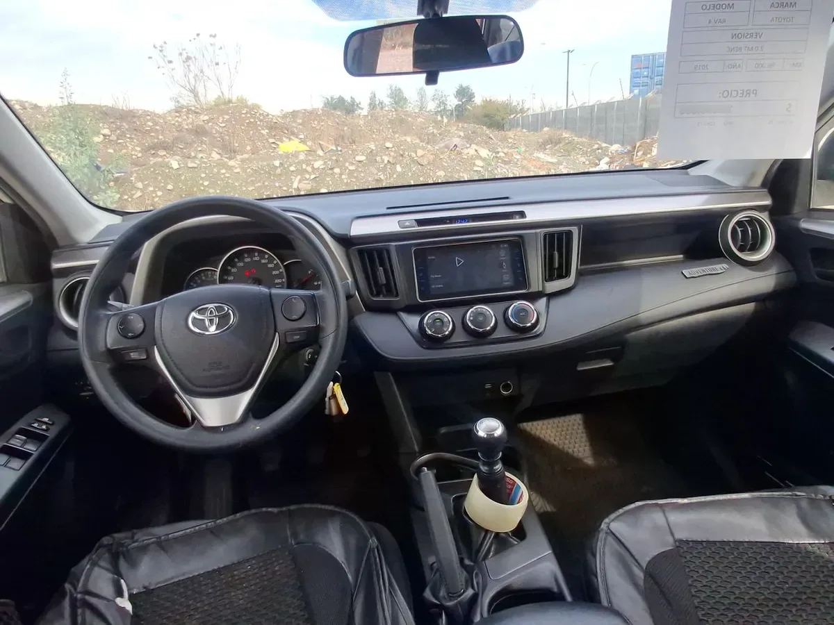 Toyota Rav 4 2.0 Standard 4x2 Mt 5p año 2019
