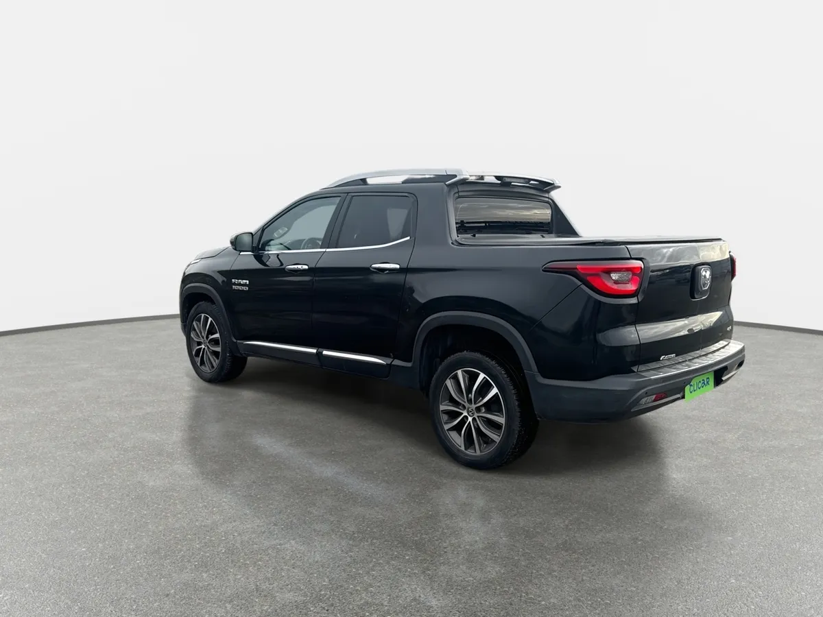 Ram 1000 2.0 Laramie 4x4 Dob. Cab. At 4p año 2021