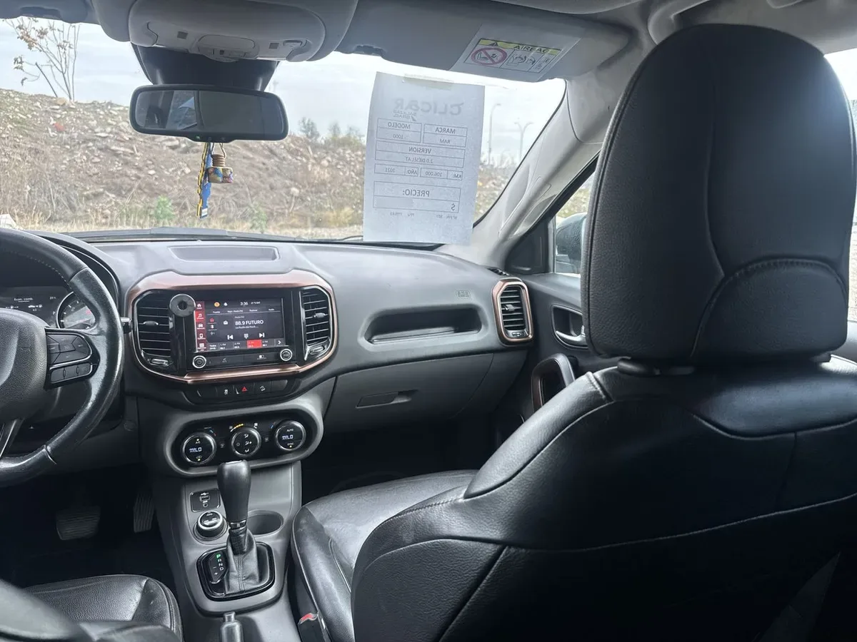 Ram 1000 2.0 Laramie 4x4 Dob. Cab. At 4p año 2021